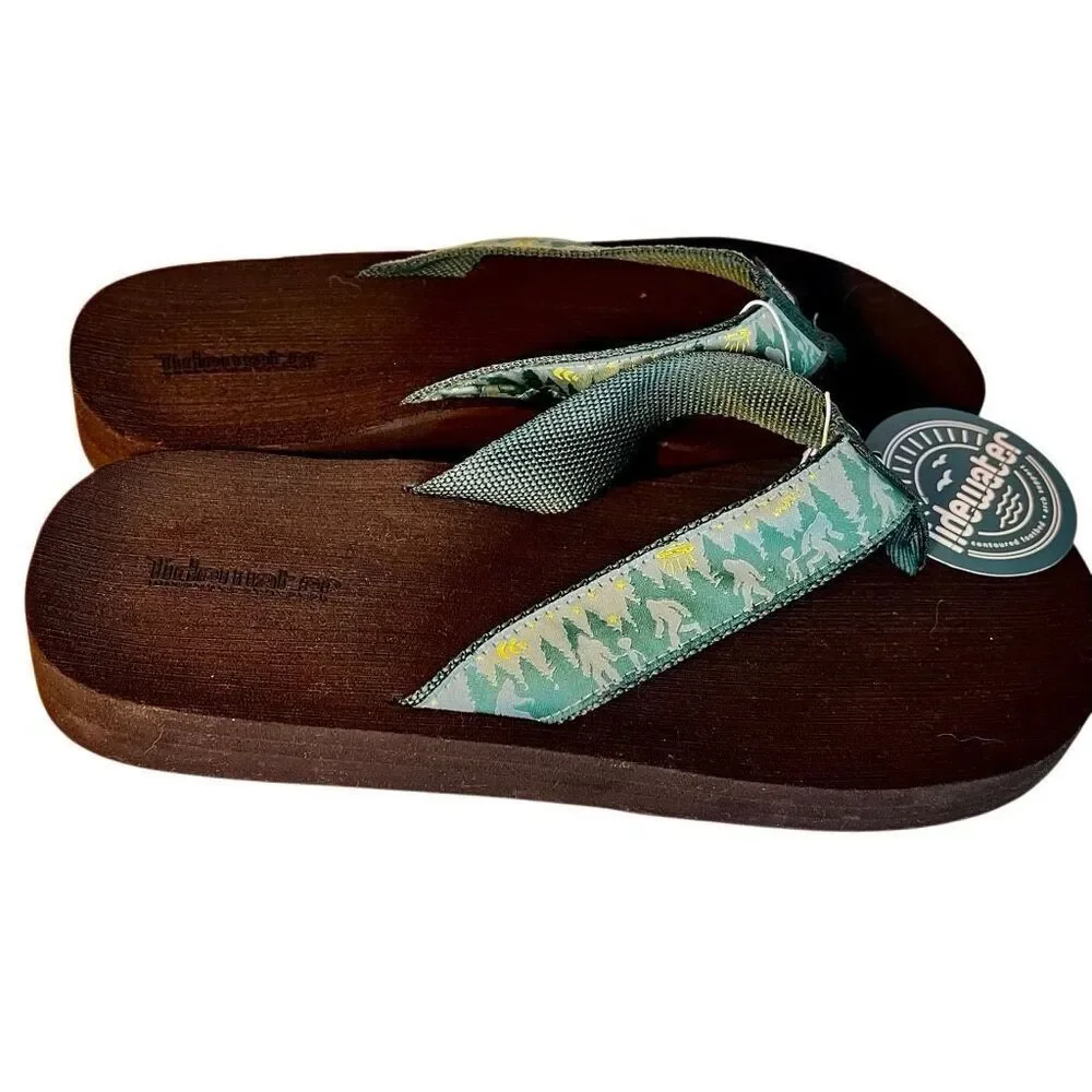 Tidewater Teal Bigfoot Print Sandals Size 12